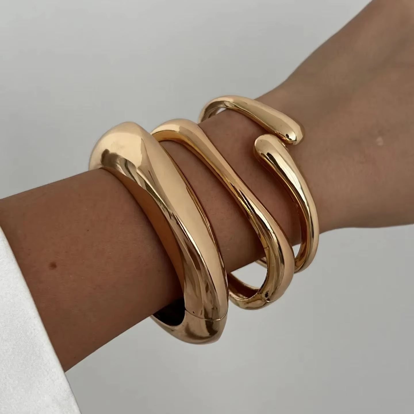 Vibecuff Retro Metal Bangles